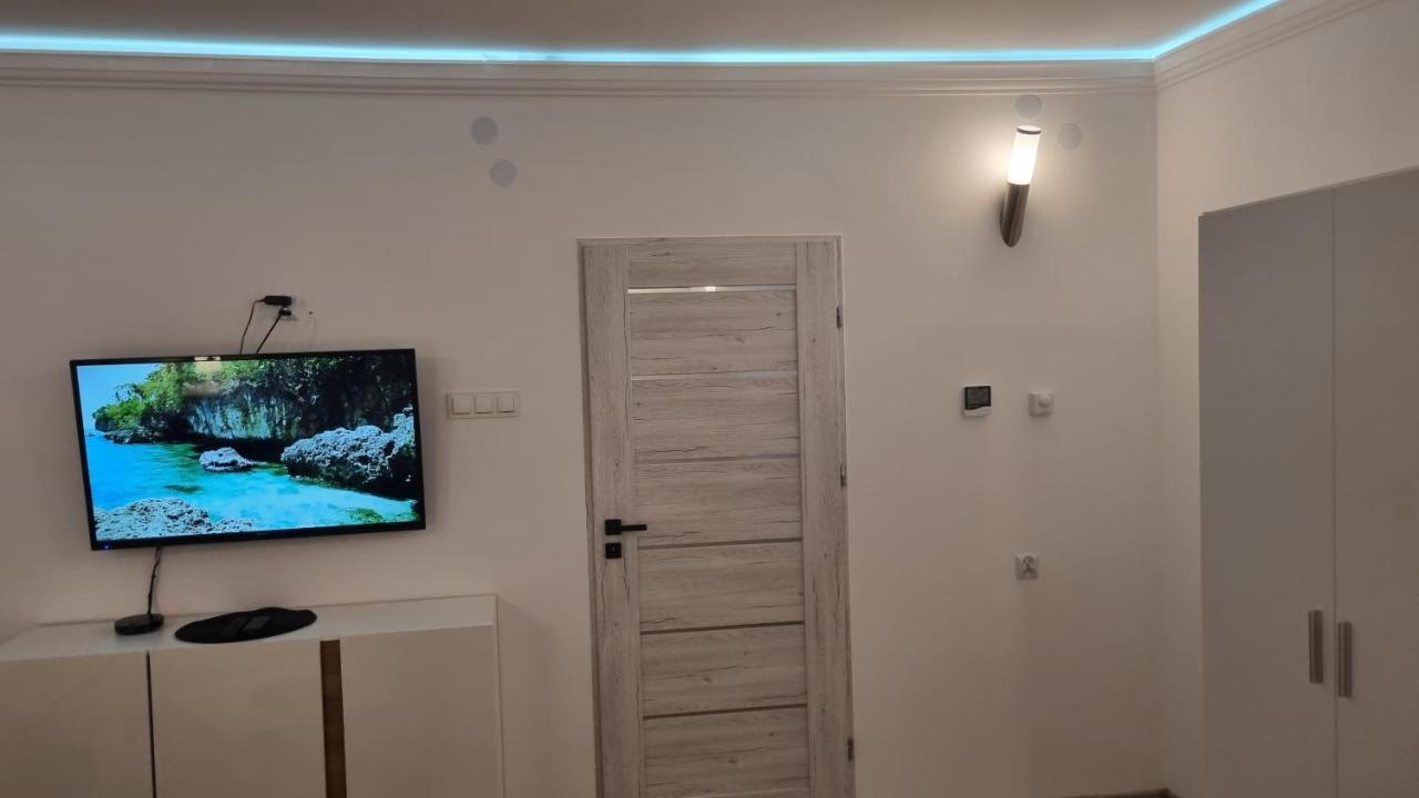 Etna 3 Dom Z Parkingiem Rzeszow Morgowa Apartment Екстериор снимка